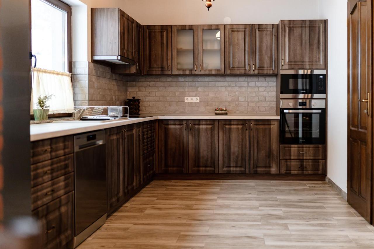Lupeni  Transylvanian Relax House מראה חיצוני תמונה
